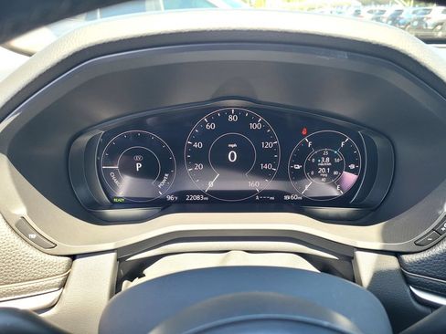 Certified 2024 MAZDA CX-90 Plug-In Hybrid w/ Preferred AWD/4WD image 22