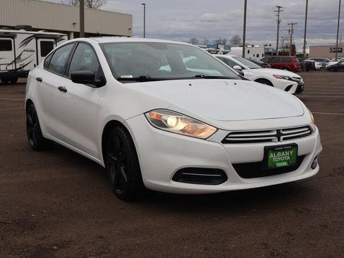 Used 2016 Dodge Dart SE image 9