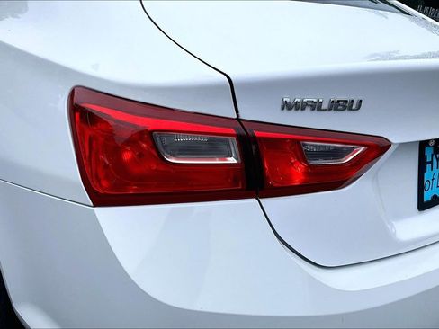Used 2023 Chevrolet Malibu LT FWD image 31