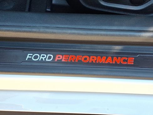 Used 2022 Ford Mustang Shelby GT500 w/ Technology Package image 30