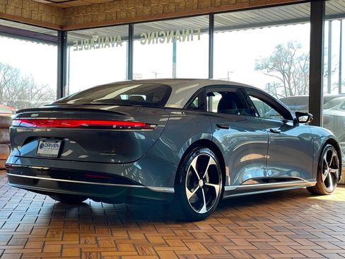 Used 2024 Lucid Air Touring image 13