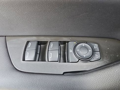 Used 2023 Chevrolet Blazer LT image 22