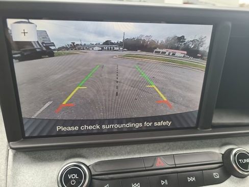 Used 2023 Ford Maverick XLT w/ XLT Luxury Package FWD image 11