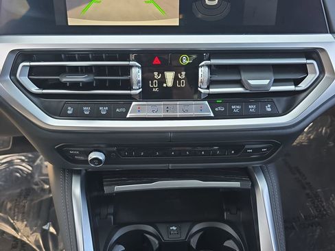 Used 2021 BMW M4 Competition w/ Executive Package image 27