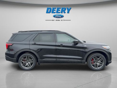 New 2026 Ford Explorer ST-Line w/ ST-Line Street Pack AWD/4WD image 8