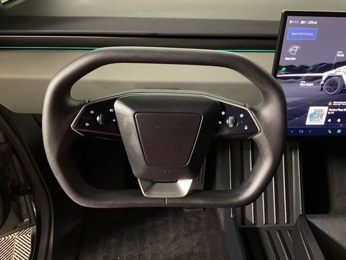 Used 2024 Tesla Cybertruck AWD Crew Cab image 25