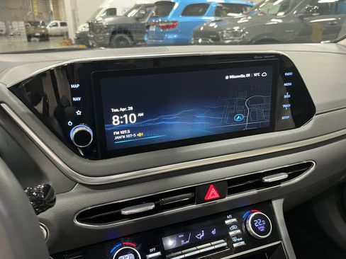 Used 2023 Hyundai Sonata SEL w/ Convenience Package FWD image 22