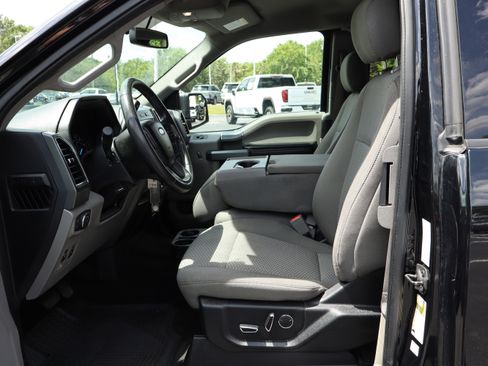 Used 2018 Ford F150 XLT w/ Equipment Group 302A Luxury AWD/4WD image 25