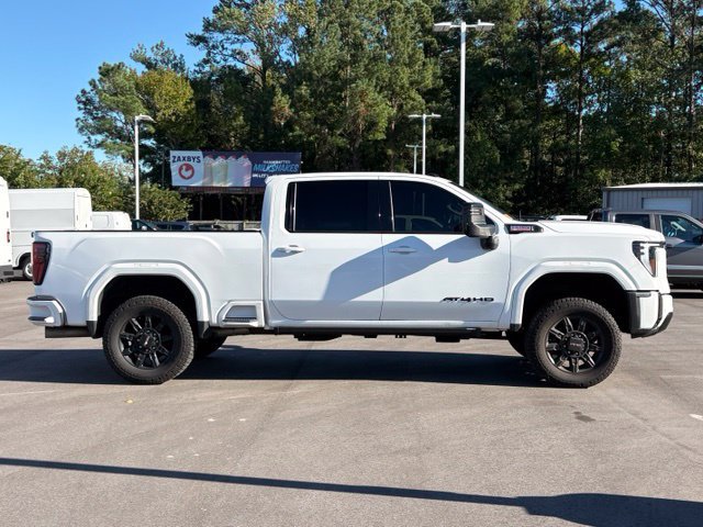 Used 2024 GMC Sierra 2500 AT4 AWD/4WD image 6