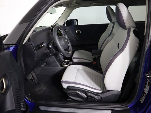 Certified 2025 MINI Cooper S image 19