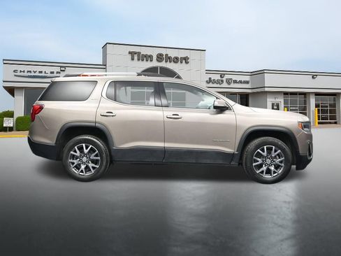 Used 2023 GMC Acadia SLT w/ Preferred Package FWD image 6