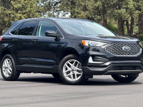 Used 2024 Ford Edge SEL AWD/4WD image 2