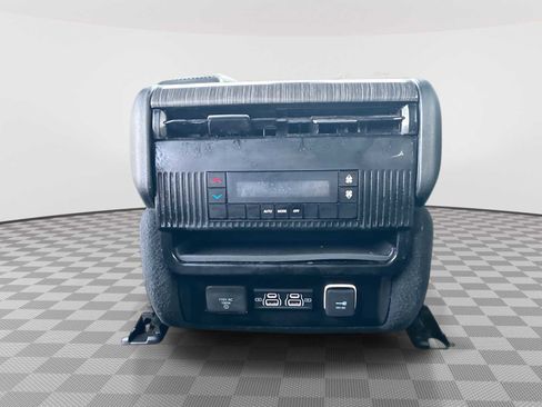 Used 2022 Jeep Wagoneer Series II image 21