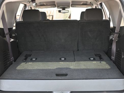 Used 2015 Chevrolet Tahoe LS RWD image 18
