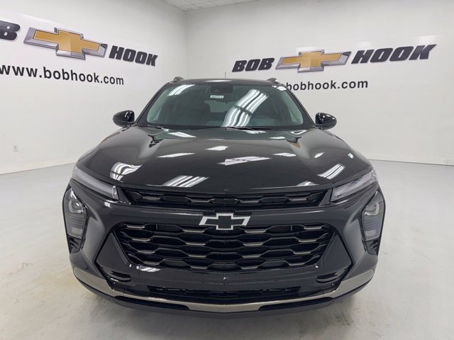 New 2026 Chevrolet Trax ACTIV w/ Driver Confidence Package FWD image 2