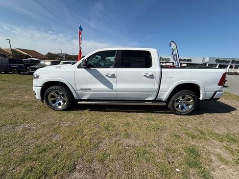 New 2026 RAM 1500 4x4 Crew Cab image 4