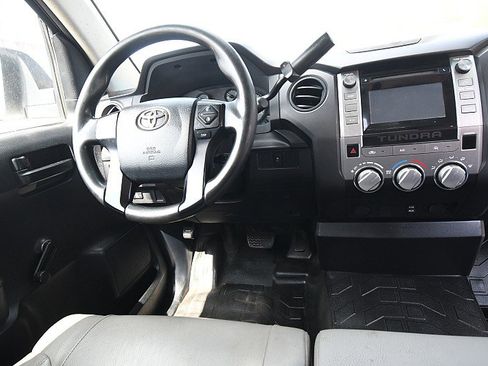 Used 2015 Toyota Tundra SR image 13