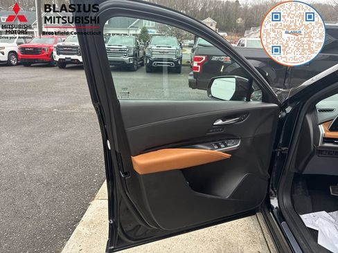 Used 2024 Cadillac XT4 Sport AWD/4WD image 35
