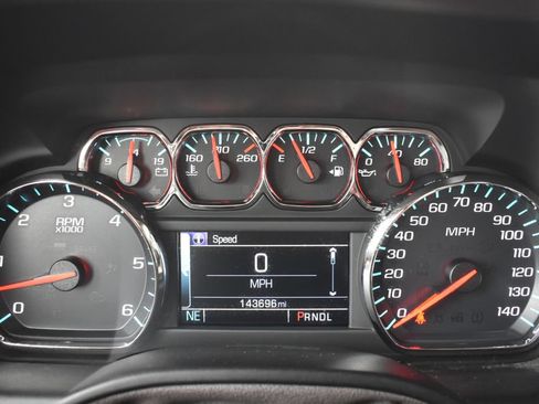 Used 2018 GMC Yukon SLT w/ Premium Edition RWD image 16