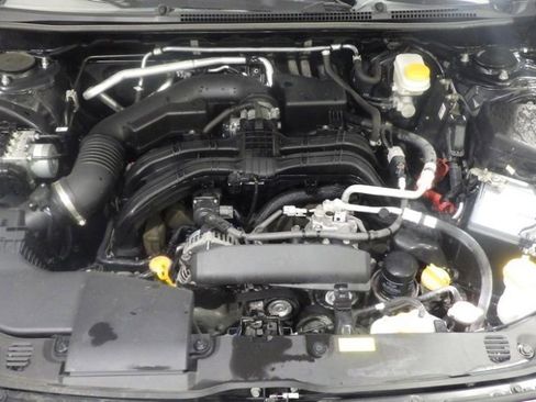 Used 2022 Subaru Crosstrek 2.5i Limited w/ Moonroof Package 2 image 10