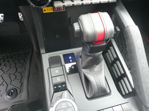 Used 2025 Toyota Tacoma TRD Pro image 27