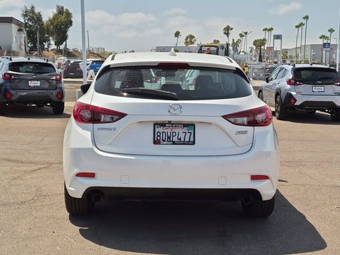 Used 2018 MAZDA MAZDA3 Touring FWD image 7