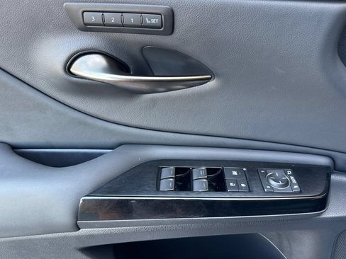 Certified 2025 Lexus ES 300h w/ Premium Package FWD image 12