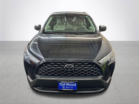 Used 2024 Toyota Corolla Cross L FWD image 11
