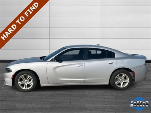 Used 2023 Dodge Charger SXT image 6