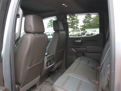 Used 2020 GMC Sierra 1500 Denali w/ Denali Ultimate Package image 11