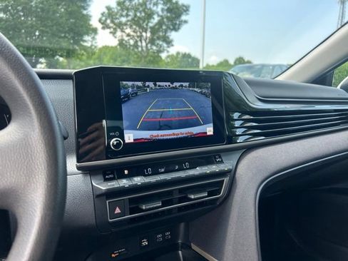 Used 2025 Toyota Camry LE FWD image 22