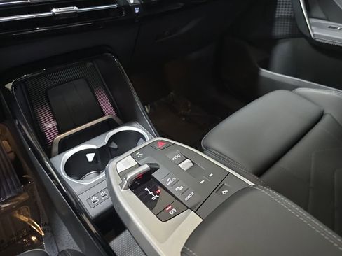 Used 2025 BMW X1 xDrive28i w/ Convenience Package image 25