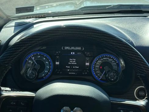 Used 2020 RAM 2500 Limited image 25