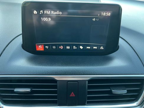 Used 2017 MAZDA MAZDA3 Grand Touring w/ Premium Equipment Package FWD image 21