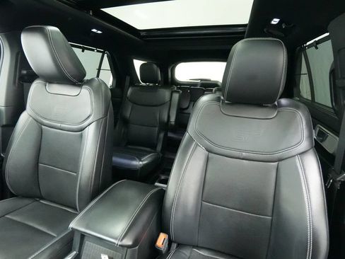Used 2020 Ford Explorer ST w/ ST High-Performance Pack AWD/4WD image 16
