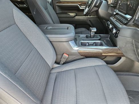 Used 2022 GMC Sierra 1500 Elevation AWD/4WD image 11
