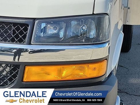 New 2025 Chevrolet Express 3500 w/ Power Convenience Package image 18