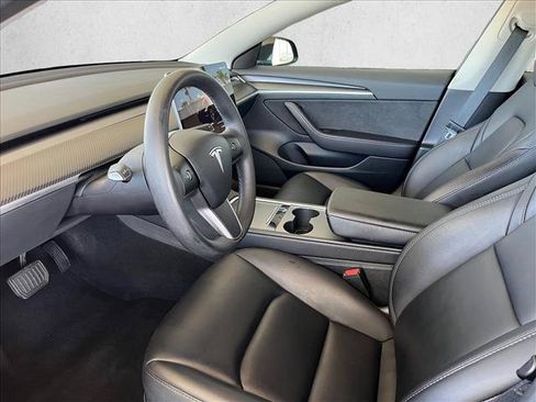 Used 2023 Tesla Model 3 Standard Range RWD image 9