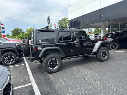 Used 2023 Jeep Wrangler Unlimited Sport AWD/4WD image 4