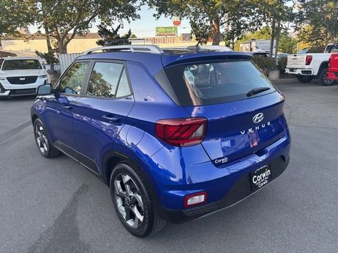 Used 2023 Hyundai Venue Limited w/ Cargo Package FWD image 6