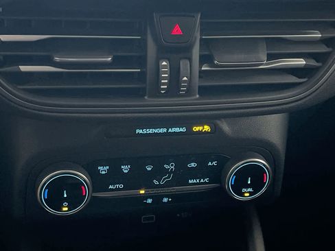 Used 2025 Ford Escape Active image 19