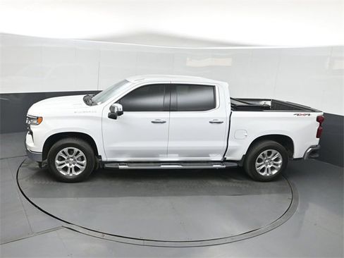 Used 2025 Chevrolet Silverado 1500 LTZ image 33