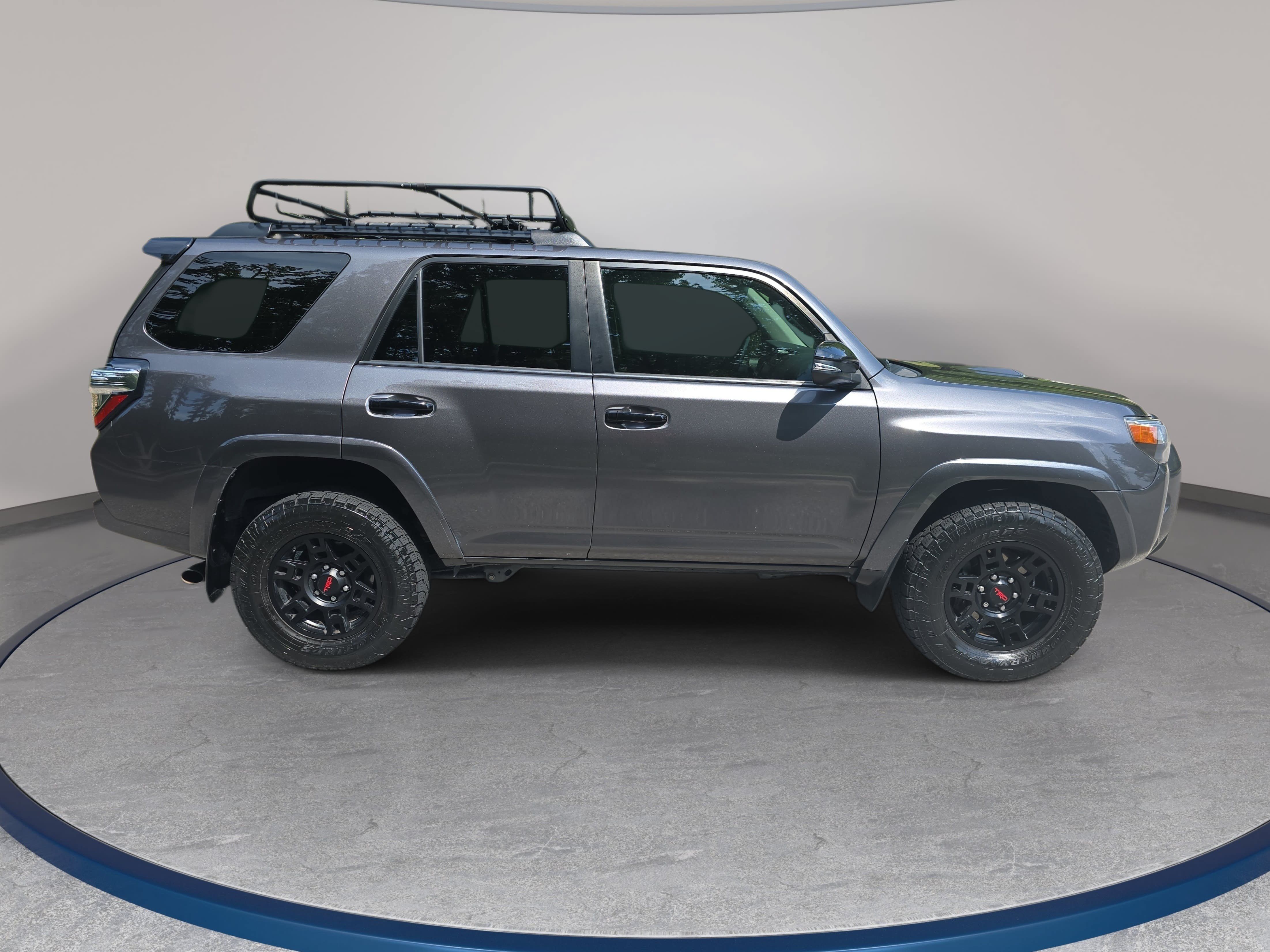 Used 2021 Toyota 4Runner Venture AWD/4WD image 4