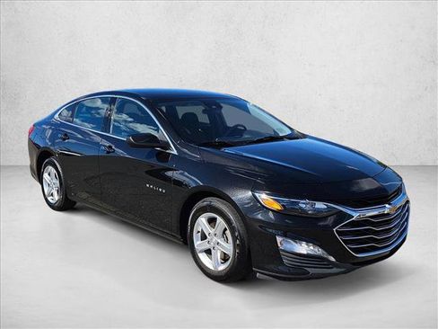 Used 2024 Chevrolet Malibu LT FWD image 3