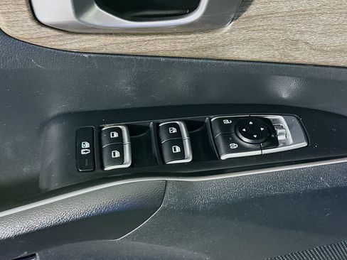 Used 2022 Kia Sorento S w/ Panoramic Sunroof Package AWD/4WD image 24