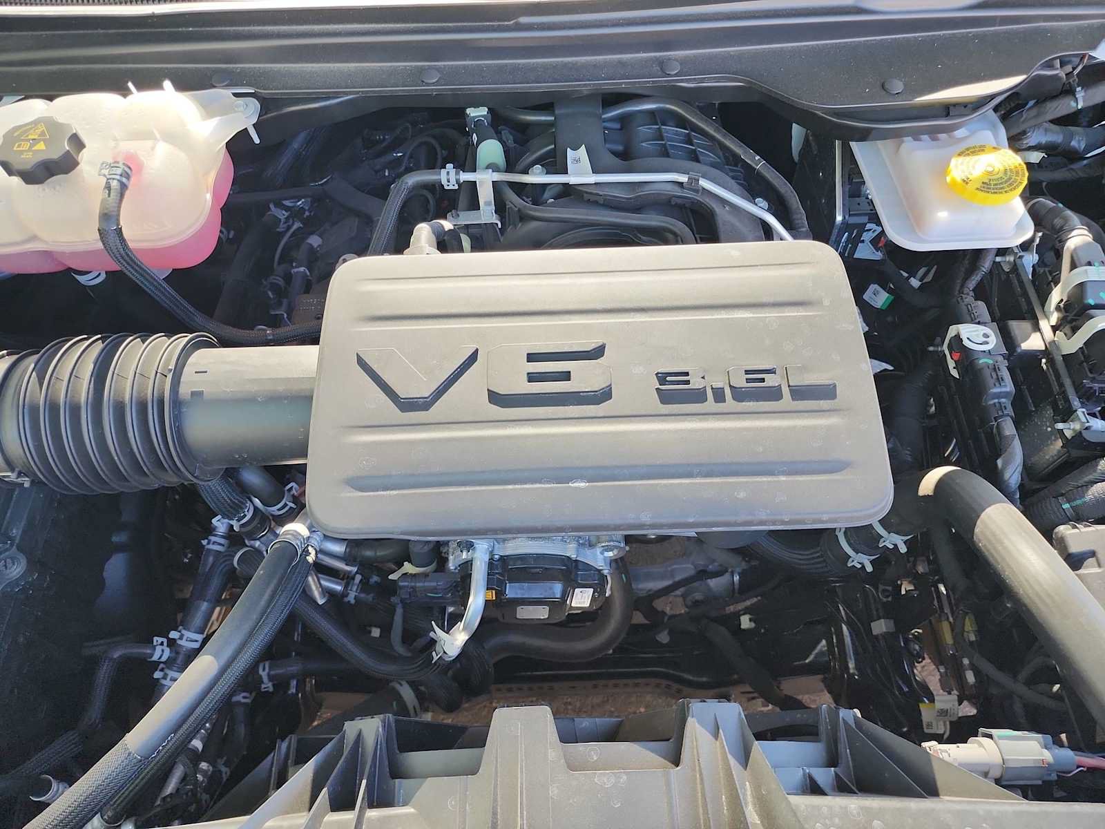 Used 2026 RAM 1500 Express RWD image 13