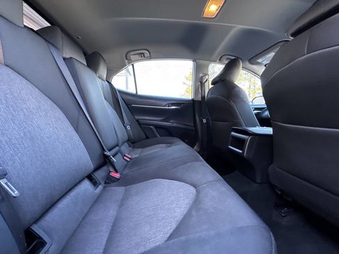 Used 2019 Toyota Camry LE image 13