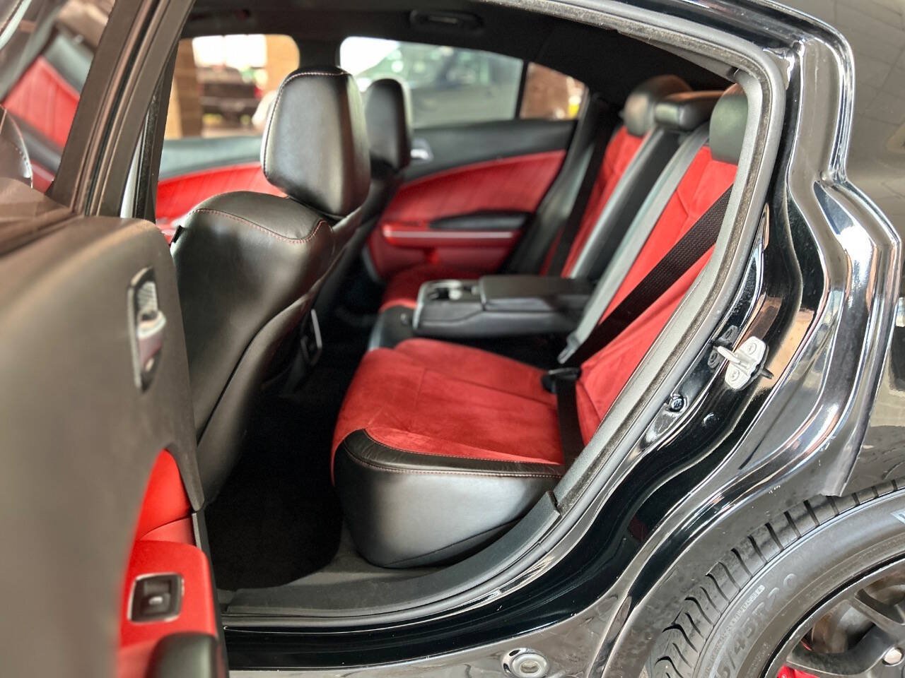 Used 2018 Dodge Charger R/T Scat Pack RWD image 45