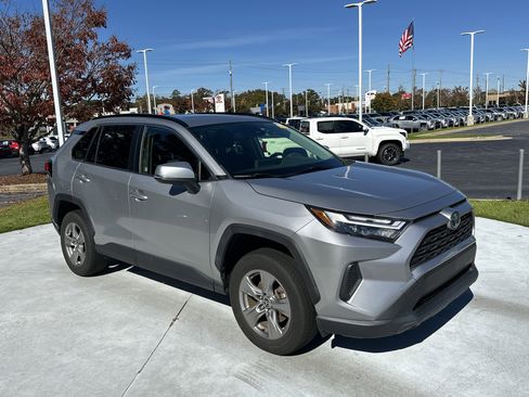 Certified 2022 Toyota RAV4 XLE image 2