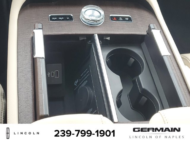 New 2027 Lincoln Navigator Premiere RWD image 31